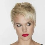 Pixie Cut Kurzhaarfrisur 2019 Blonde Haare eckiges Gesicht #